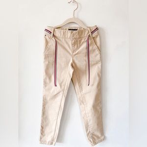 Tommy Hilfiger Girl’s Size 5 Khaki Pants With Removable Belt.